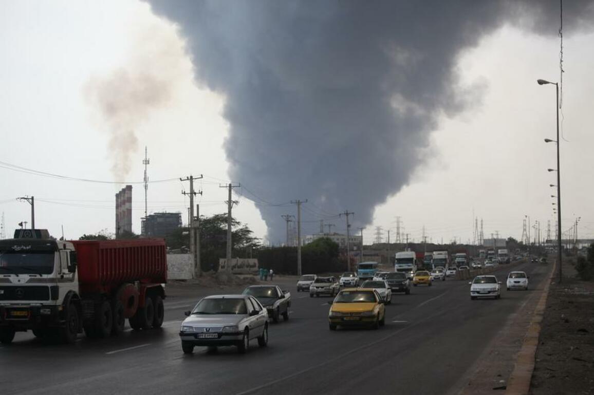 At least 4 killed, over 500 wounded in southern Iran port blast: media reports