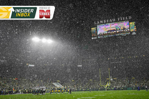 Inbox: Snowy football in Lambeau just somethin' else
