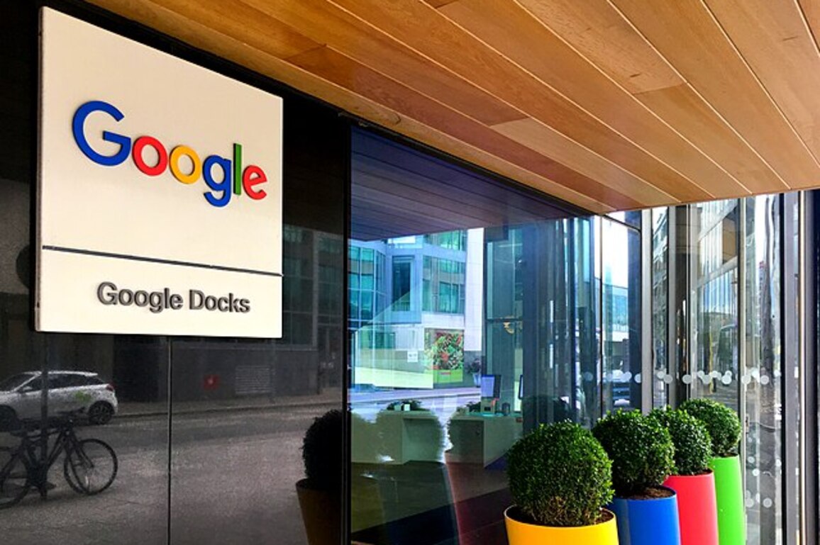 Google flags travel risks for U.S. visa staff as processing slows