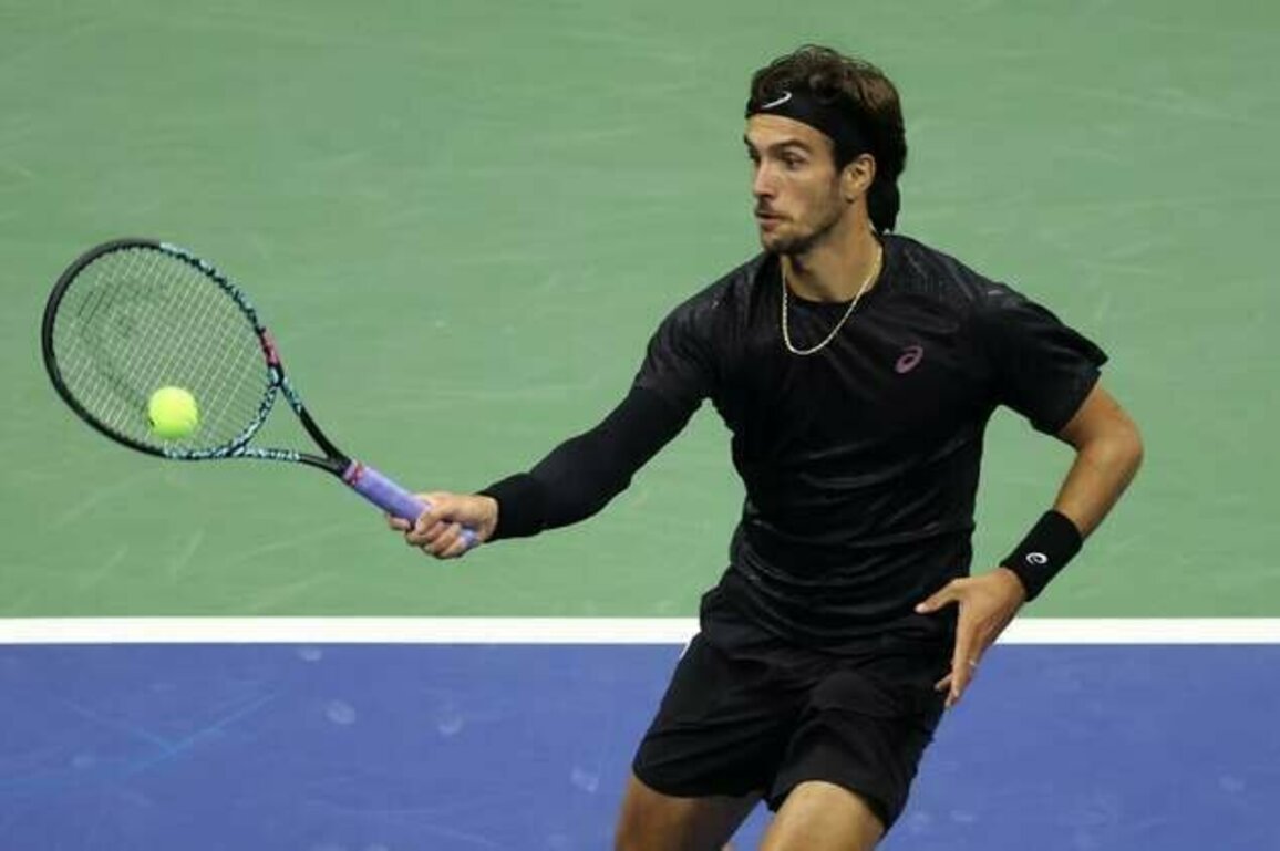 Lorenzo Musetti, Casper Ruud knocked out at Paris Masters