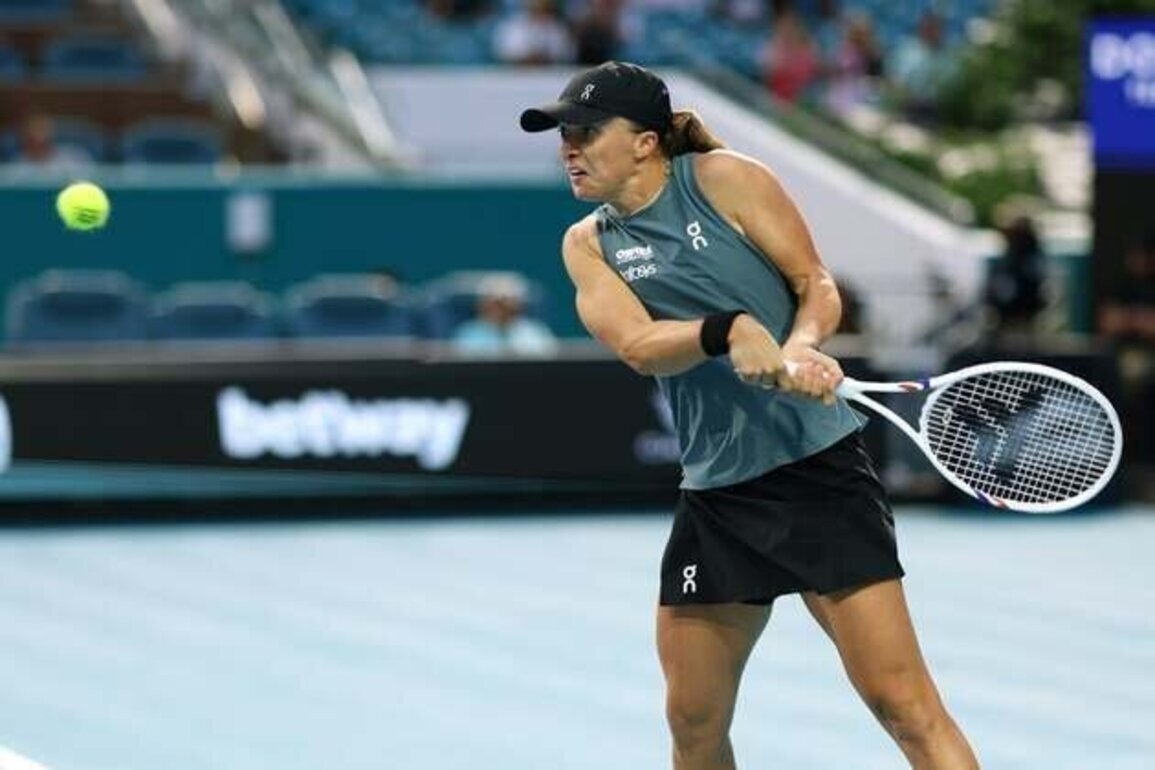 WTA roundup: Two-time Stuttgart champ Iga Swiatek into quarterfinals