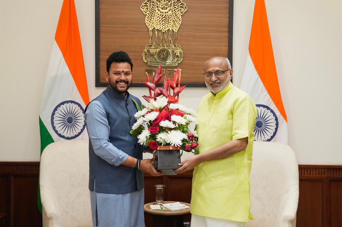 Union Minister for Civil Aviation calls on Vice-President CP Radhakrishnan