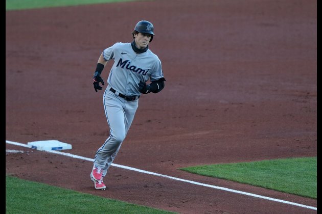 Braves, Marlins meet in surprise first-place battle