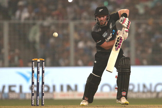 Seifert-Conway opening stand, Mitchell's late innings surge power Kiwis to 215/7 in 20 overs vs India