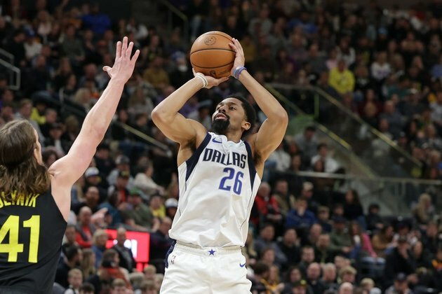 Missing Luka Doncic and Christian Wood, Mavs host Pistons