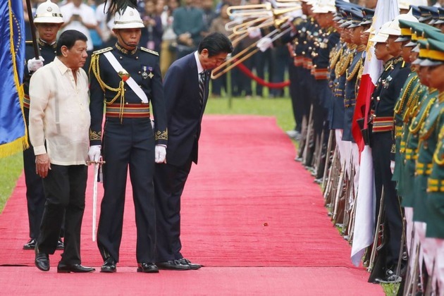 Japan's Abe Starts 4-nation Trip With Visit to Philippines