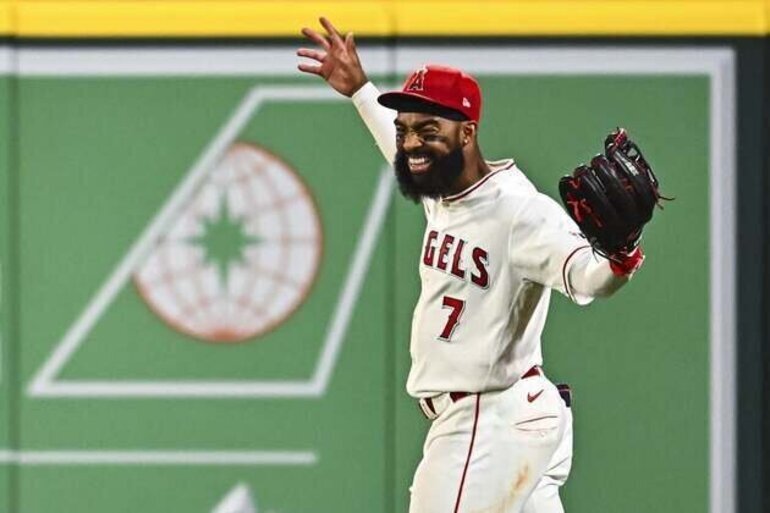 MLB roundup: Jo Adell robs 3 homers, Angels eke out win over Mariners