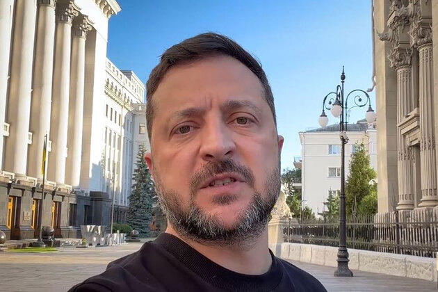 Zelenskyy warns of fresh massive Russian strike, urges allies to speed up air defence support
