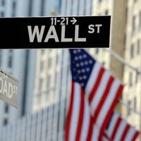 Dow Jones rises 4 points in lackluster day for U.S. stocks
