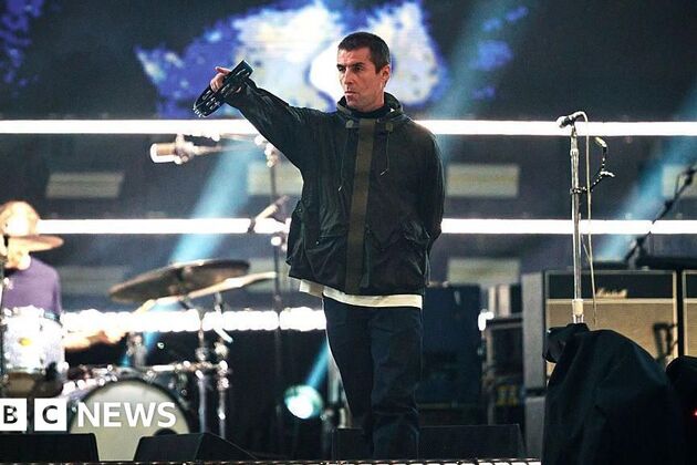 Oasis Edinburgh Murrayfield shows start during festival