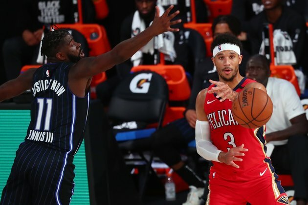 Magic beat Pelicans to snap skid before playoffs