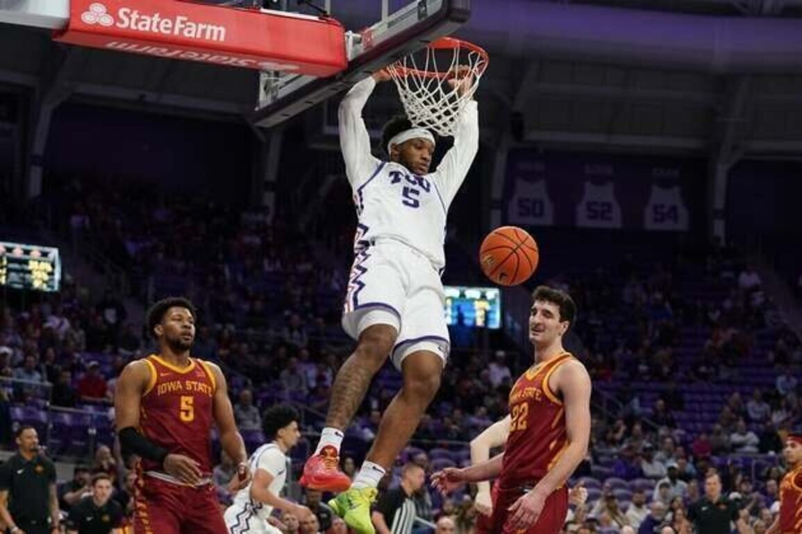 TCU, UCF clash in key Big 12 bubble showdown
