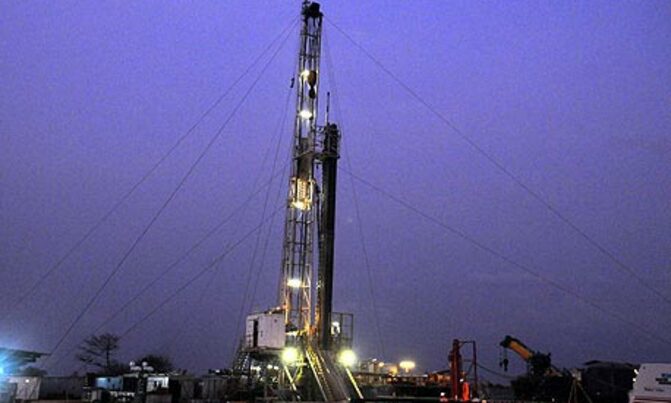 Uganda risks ''resource curse'' unless it tackles graft-HRW Uganda risks ''resource curse'' unless it tackles graft-HRW