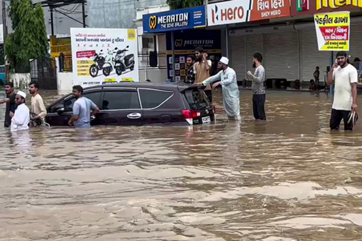 Gujarat records 102.89% rainfall this monsoon; South region highest at 107.99%: SEOC