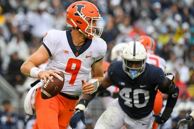 Illinois QB Artur Sitkowski out for rest of season