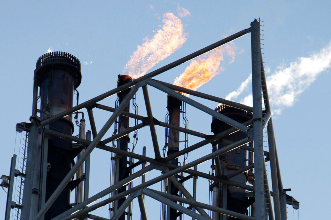 Kuwait: Fire erupts after Mina Al-Ahmadi refinery hit by multiple drones