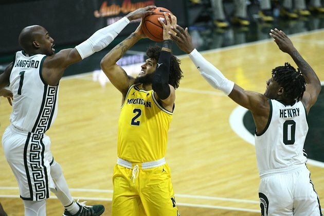 Michigan State pulls off upset of No. 2 Michigan