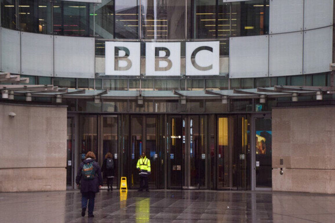 BBC asks US court to drop Trumps $10 billion lawsuit