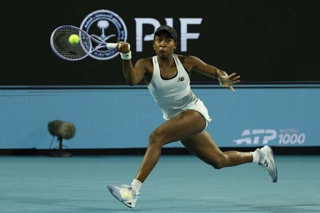 Coco Gauff rolls past Karolina Muchova to reach Miami Open final