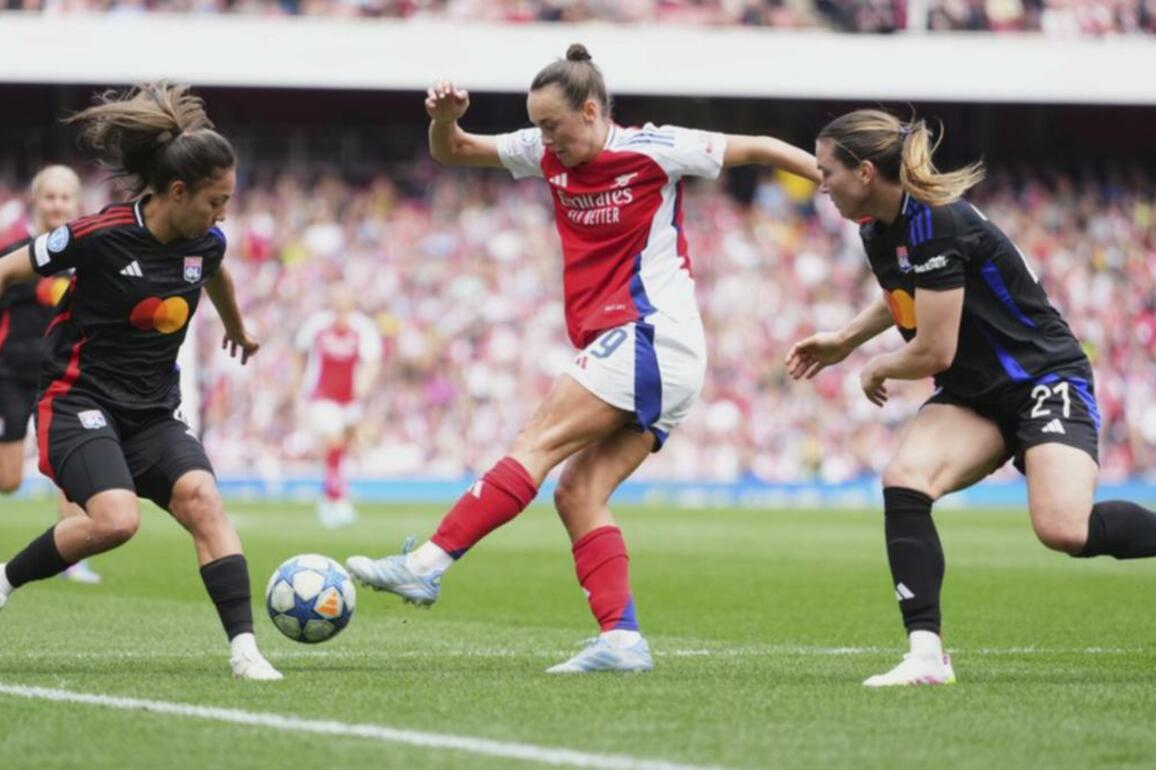 Advantage Carpenter in Matildas' Euro semi-final clash