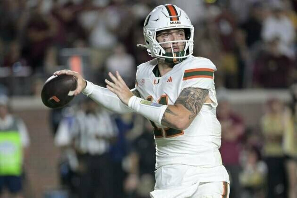 Effective offenses face top defenses as Louisville meets No. 2 Miami