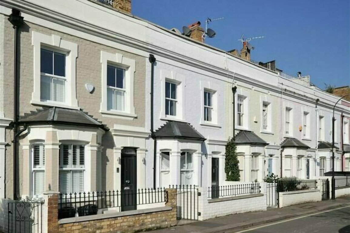 Why painting your home white could help you survive a heatwave