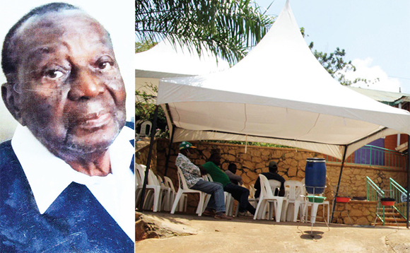 Abakungubazi mu maka g’omugenzi Kaaya e Kanyanya. Abakungubazi mu maka g’omugenzi Kaaya e Kanyanya.