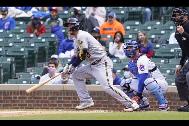 Manny Pina's blast help Brewers beat Cubs