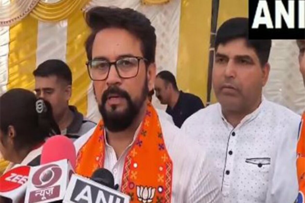 Anurag Thakur targets Kejriwal: "Corrupt people should be where the law decides"