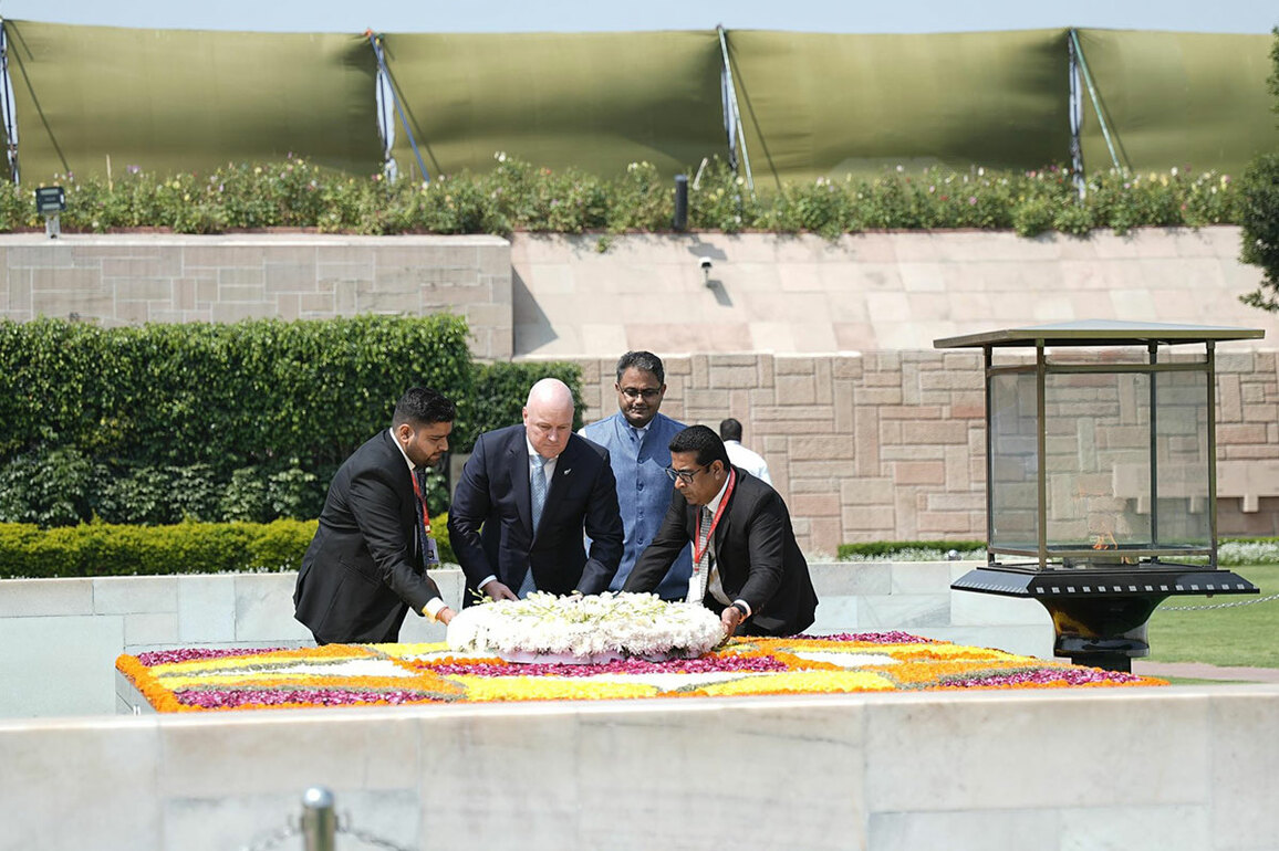 New Zealand PM Christopher Luxon pays tribute to Mahatma Gandhi at Rajghat
