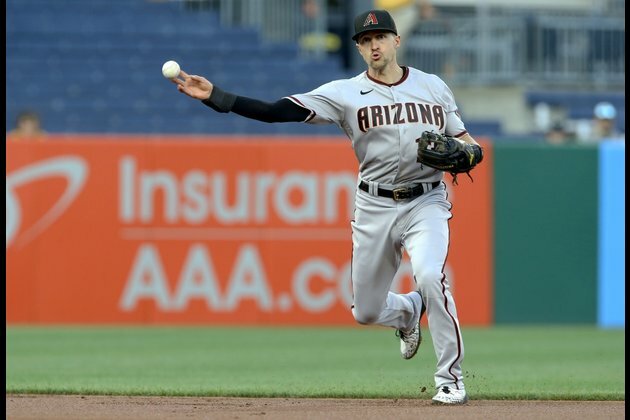 Diamondbacks SS Nick Ahmed (shoulder) placed on IL