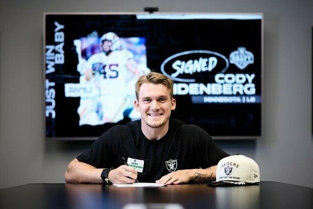 Raiders sign seventh-round pick LB Cody Lindenberg