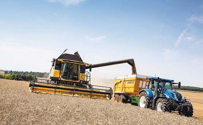 New Holland introduces crossover harvesting concept for mid-range combines