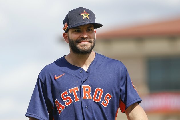 Spring training roundup: Altuve hit by pitch in debut
