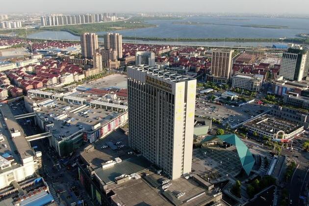 Historic Chinese city reinterprets fashion with constant innovation