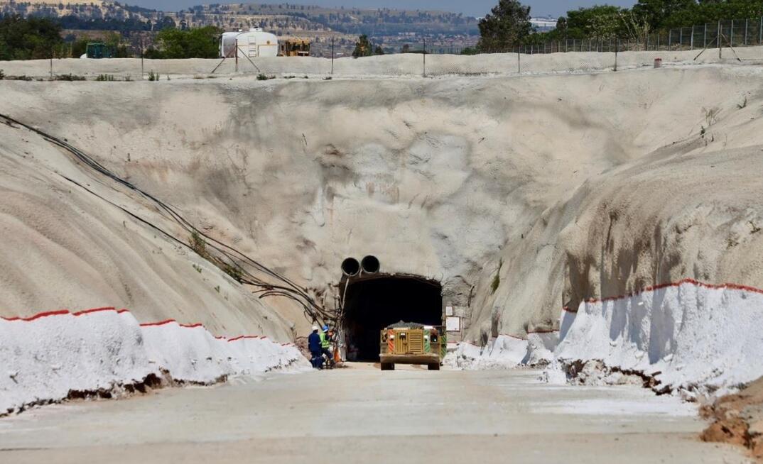 West Wits starts underground mining