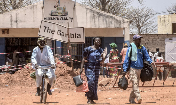 Gambia, Senegal hold border blockade talks Gambia, Senegal hold border blockade talks