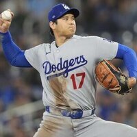 Blue Jays rally to edge Dodgers in World Series rematch