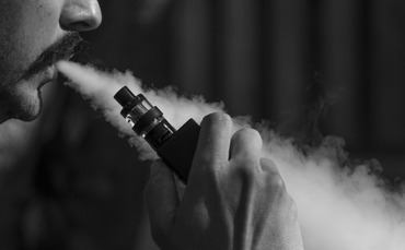 Hot air: Nine out of 10 vape brands failing to meet environmental regulations - Vimarsana News
