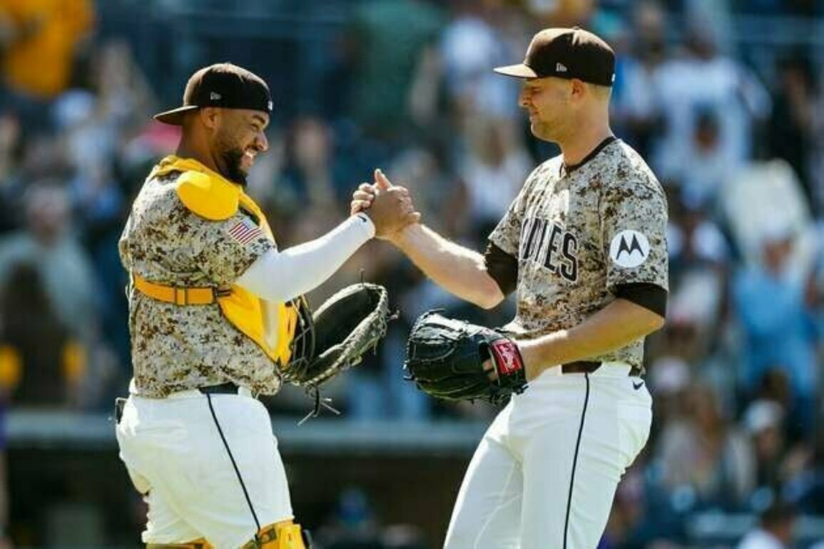 MLB roundup: Padres make history with three-shutout sweep