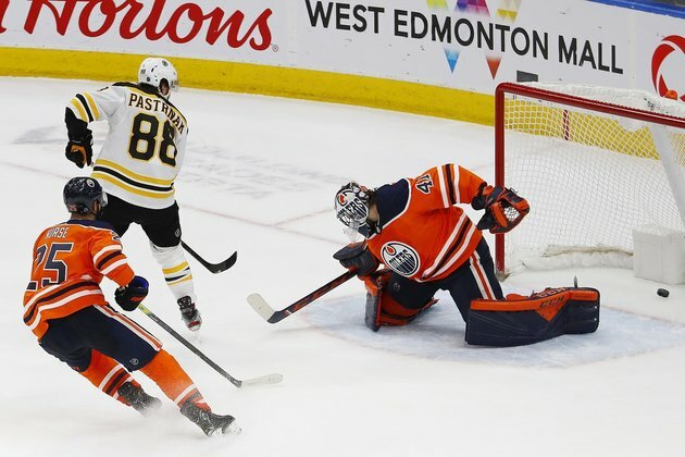 NHL roundup: Bruins top Oilers on Pastrnak's OT goal