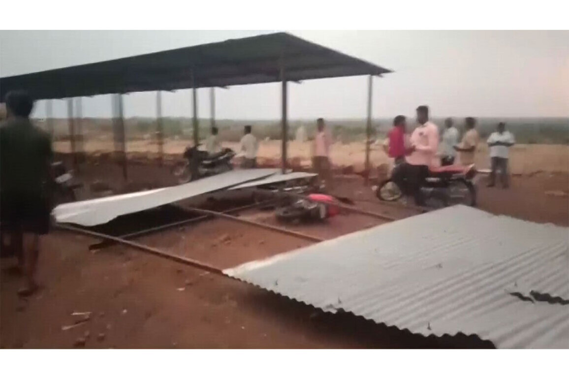 Maharashtra: 6 dead, several injured in Sangli wall collapse; PM Modi expresses condolences
