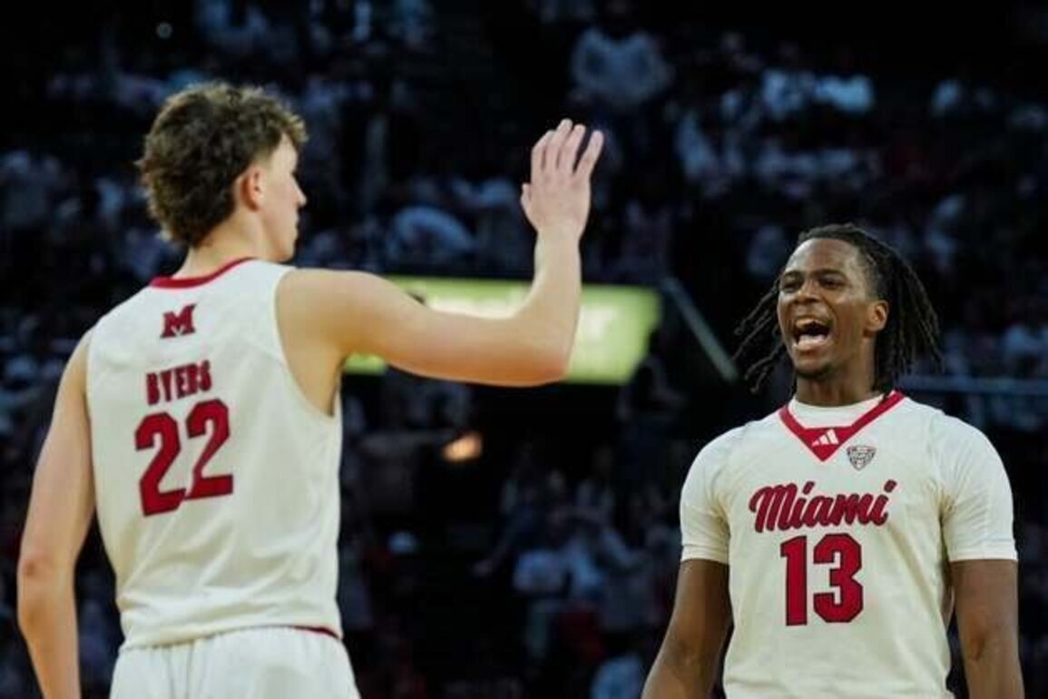No. 21 Miami (Ohio) fends off Eastern Michigan, stays unbeaten