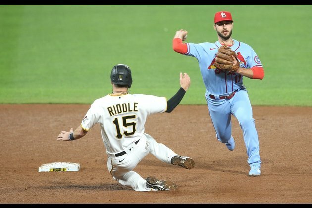 Molina's blast lifts Cardinals over Pirates