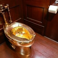 Gang convicted of stealing golden toilet 