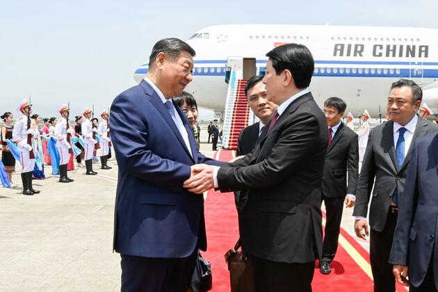 Xinhua Headlines: Xi's visit to strengthen China-Vietnam bond, regional growth