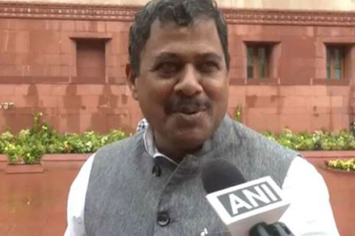 JDU submits notice to LS Speaker seeking disqualification of party MP Girdhari Yadav over 'anti-party' activities