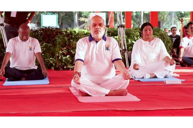 Home Minister Amit Shah, Gujarat CM Bhupendra Patel participate in Yoga Day events in Gujarat