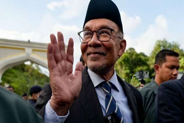 Malaysian PM urges ASEAN to focus on reinforcing its economic strengths amid tensions in South China Sea