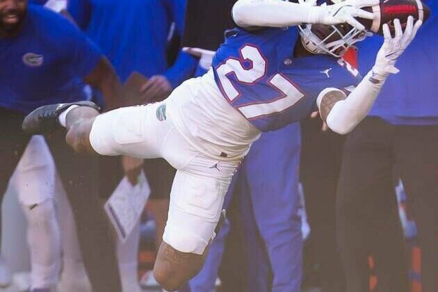 Florida CB Dijon Johnson (knee) out for season